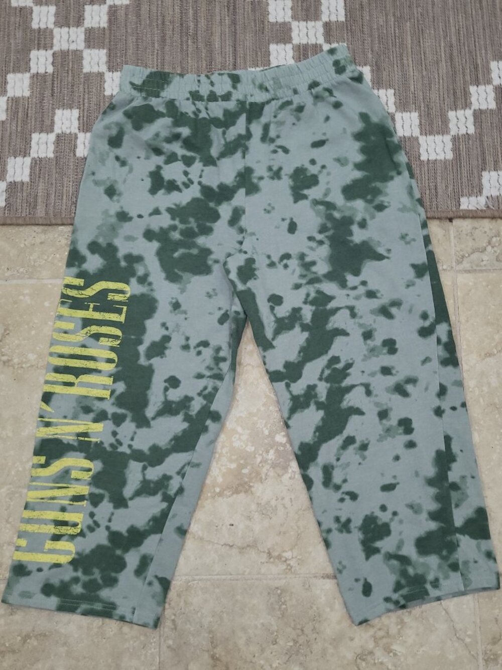 Guns N' Roses Women's Activewear Pants XL Green Tie Dye Sweats Cropped Wide Leg